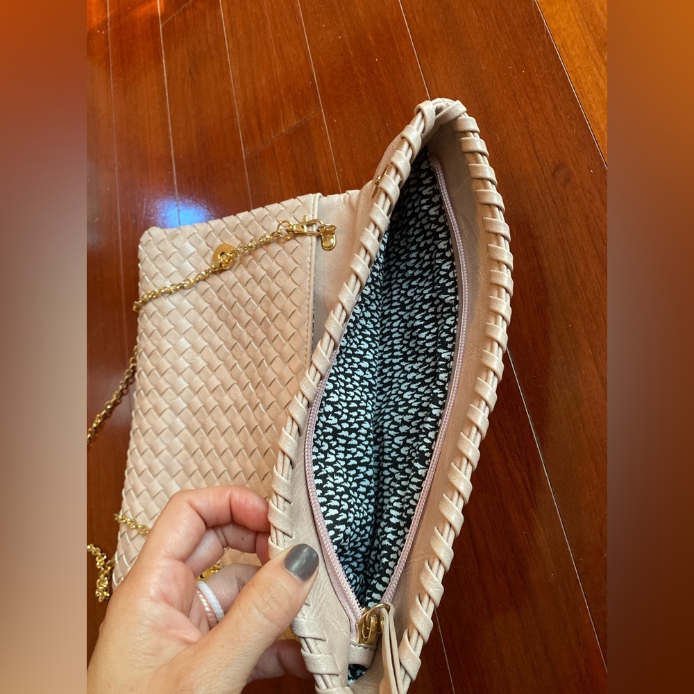 Foldover clutch